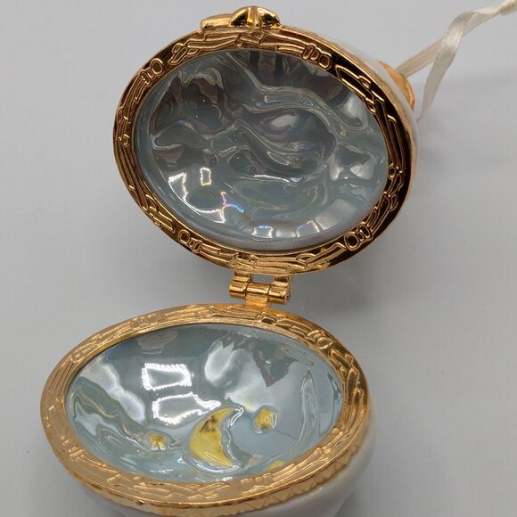 Hallmark Keepsake Little Cloud Keeper 1999, Fine Porcelain Hinged Box Ornament - Picture 6 of 11